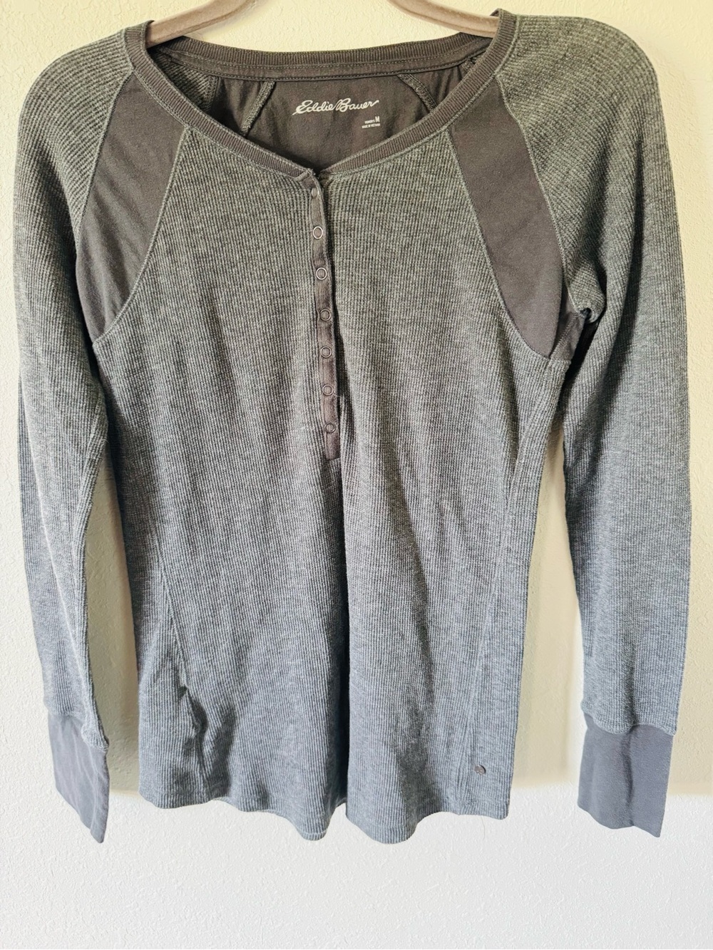 Eddie Bauer Charcoal Gray Ribbed Henley Long-Sleeve Sweater Size Medium